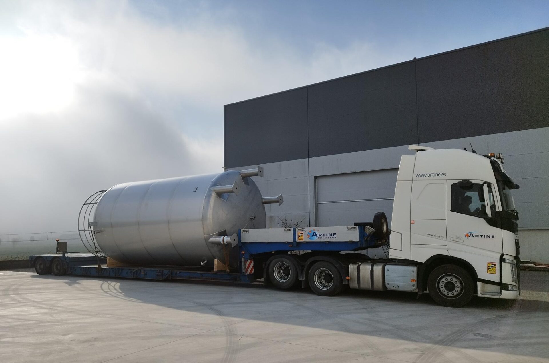 artine-expertos-en-el-transporte-por-carretera (1)